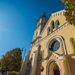 Sarlós Boldogasszony Plébániatemplom: Az épület kívülről