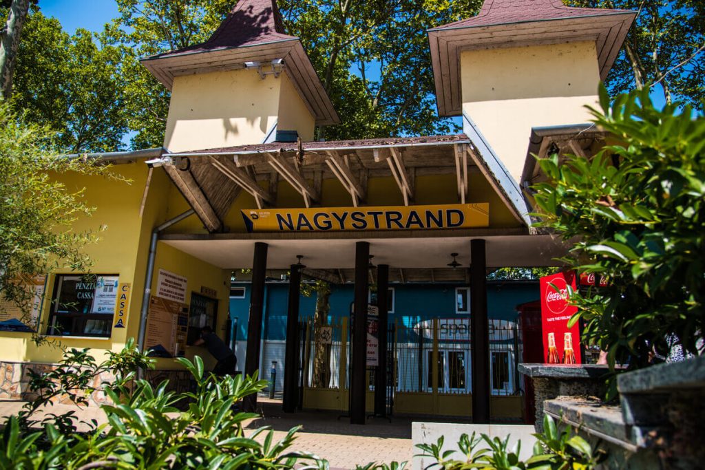 Siófoki Nagystrand: Bejárat